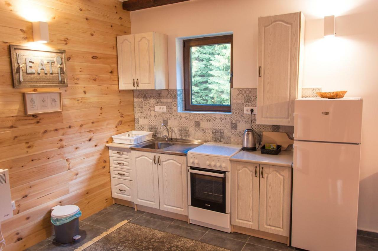 Wood Inn Žabljak エクステリア 写真